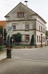 Ehemaliges Schulhaus, Heute Gasthaus "Lehrer Lämpel"
