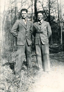 Die Mode der 1930er Jahre. Walter Geissert und August Hoffmann um 1938