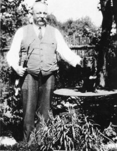 Lehrer Treber, ca. 1915